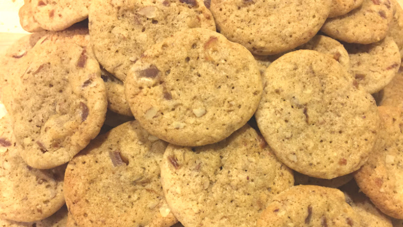 They might be too pretty to eat, but that isn't going to stop us. Mexican Christmas Cookies Cookies By Bess