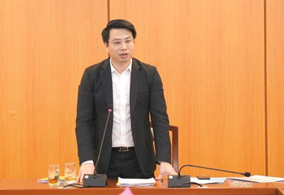 Tại lễ công bố quyết định, thứ trưởng bộ tài chính võ thành hưng cho biết, cá nhân ông trần quân được lãnh đạo đảng, nhà nước, bộ tài chính đánh giá là cán bộ trẻ có năng lực và trình độ chuyên môn. VÄƒn Phong Bá»™ Tai Chinh Tá»•ng Káº¿t Cong Tac NÄƒm 2018