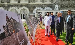 El Secretario General António Guterres rinde tributo a las víctimas del atentado terrorista en el Taj Mahal, India.