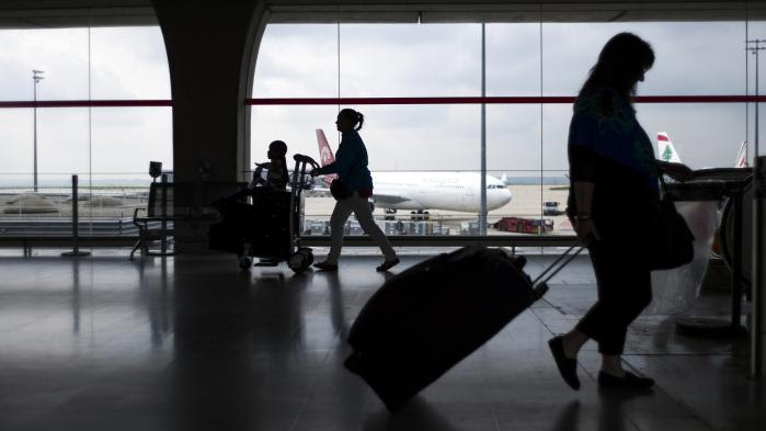 Privatisation d'Aéroports de Paris : "Il faut éviter le précédent des autoroutes, mal vendues"