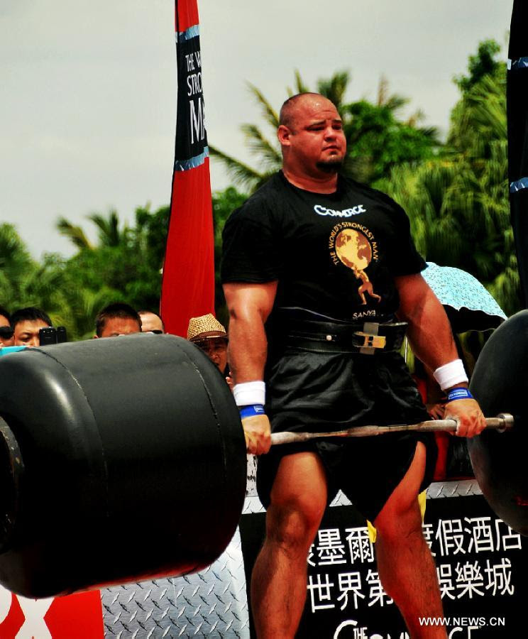 The strongest man in the world the dinner act at the icann gala was george the strongest man in the world who reminded me of zampanò from la strada.in this picture he is picking up a 100 kg guest with his teeth. Highlights Of World S Strongest Man Competition Final People S Daily Online