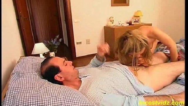 Tampoco respetan mucho las leyes. Pai Fode Filha De Buceta Peluda
