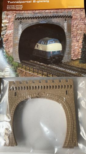 Hat vielleicht jemand eine vorlage als jpg o.ä. Modellbau H0 Tunnelportal 2 Gleisig Neu Ovp 42502 Vollmer 2502 Gebaude Tunnels Brucken