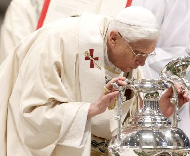 Santos Óleos bendecidos por el Papa Benedicto XVI