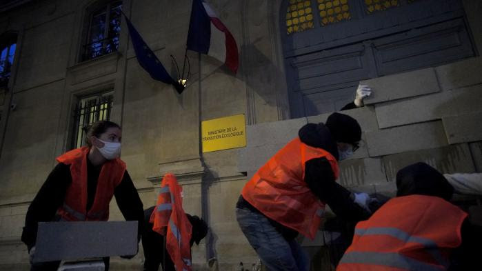 TEMOIGNAGES. Déçus par la présidentielle, les militants écologistes veulent intensifier leurs actions de terrain : "C'est plus fort que le vote"