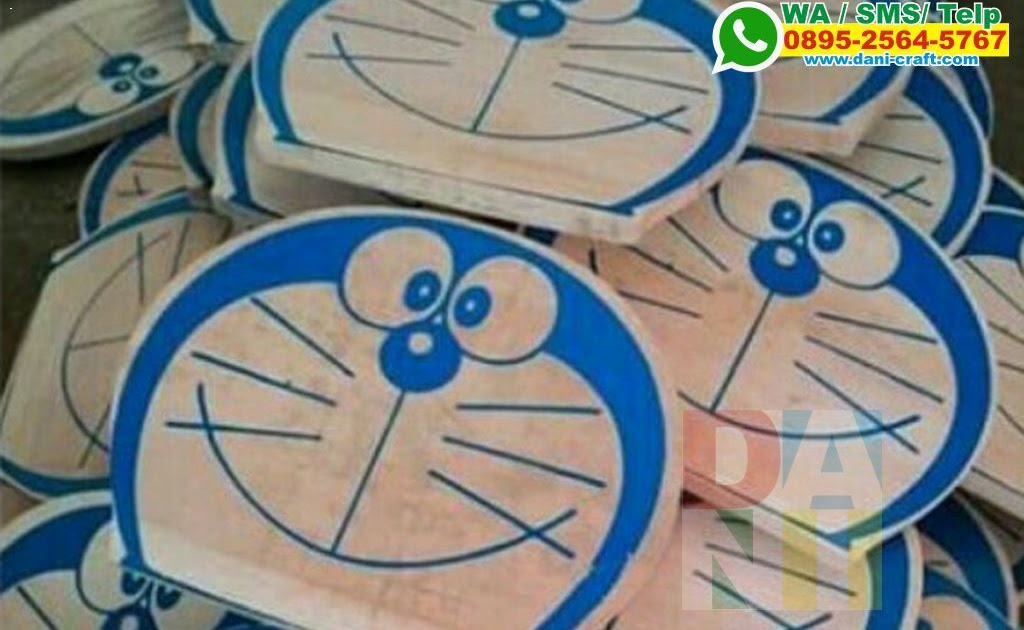 20 Inspirasi Gambar Lukisan Doraemon  Di Talenan Kayu 