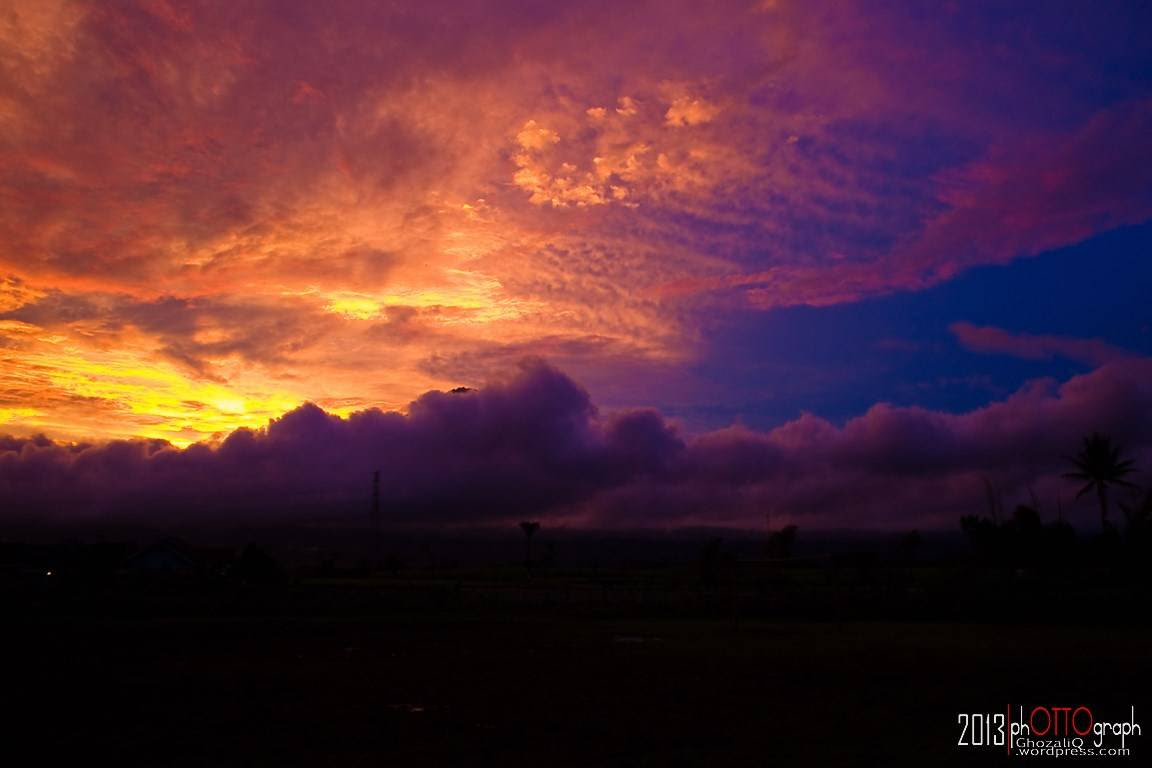 Gambar Pemandangan Gunung Senja