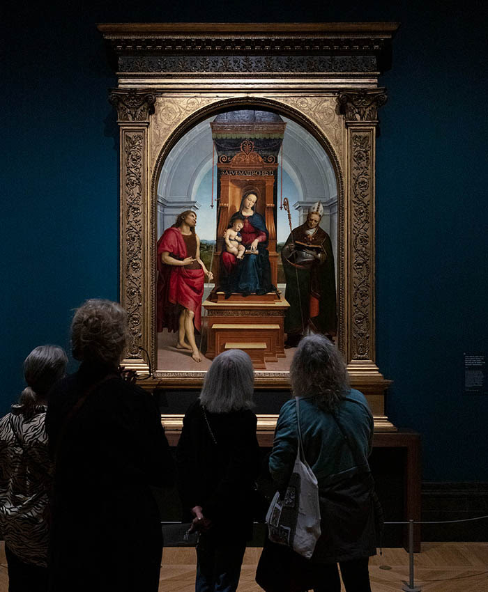 Inside 'The Credit Suisse Exhibition: Raphael' © The National Gallery, London