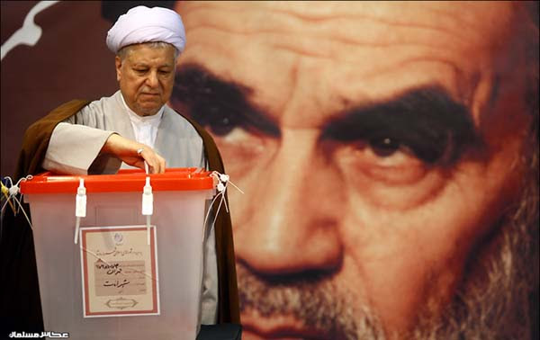 Rafsanjani voting in 2013