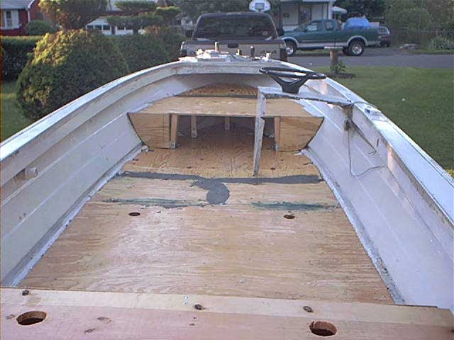 One secret: Fiberglass boat design and construction