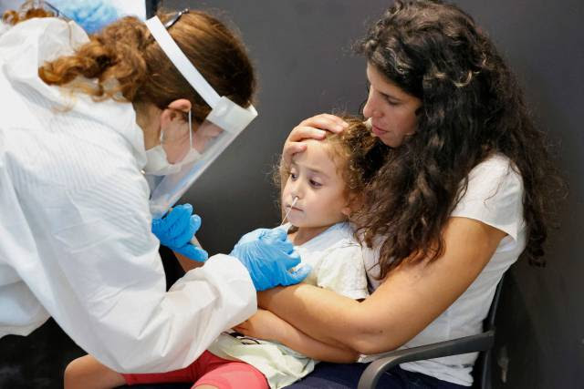 Variante delta se espalha em Israel, país pioneiro na vacinação
