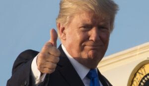 Trump Gains Momentum as BIG Republican Senator Endorses 2024 Bid