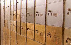 Caja de las Letras del Instituto Cervantes.