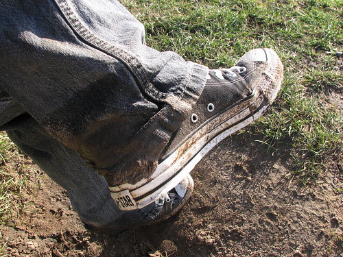 Catatan si Bari Tips Nyuci Bagian Depan Sepatu  Converse 