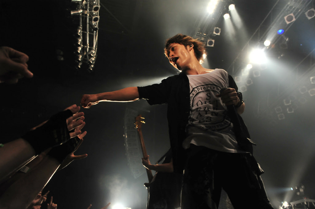 これまでで最高のuverworld かっこいい 最高の壁紙無料
