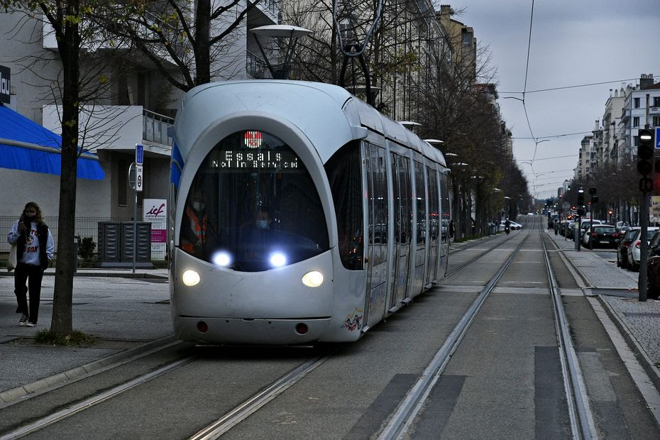 Violences urbaines : les bus et trams s'arrêteront à partir de 20h ce soir à Lyon