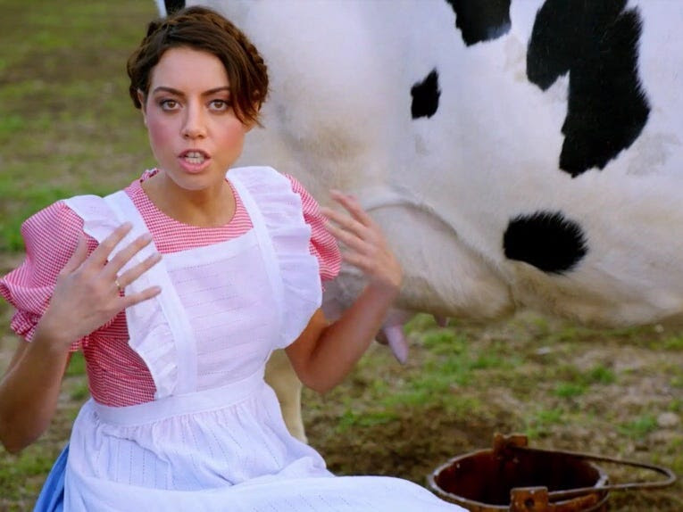 Aubrey Plaza Super Bowl