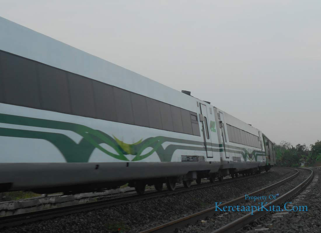 Sementara jika dibandingkan posisi normal periode sama tahun sebelumnya turun 63,7 persen. Harga Tiket Ka Ekonomi Juli 2021 Kereta Api Kita