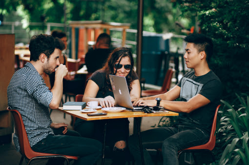 De nombreuses entreprises attendront la fin de l’été pour le retour au bureau