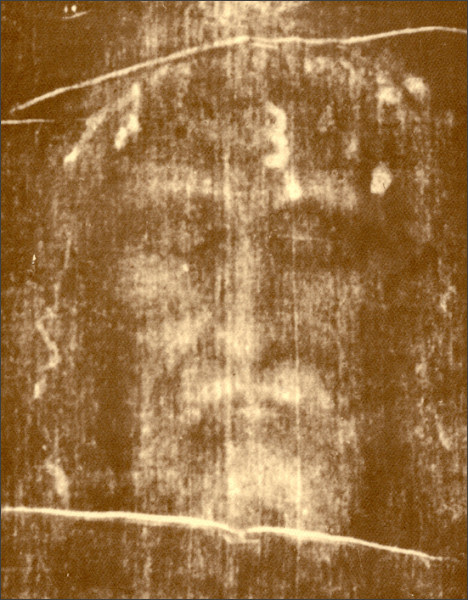 http://doubtfulnewscom.c.presscdn.com/wp-content/uploads/2014/02/shroud-of-turin-face.jpg