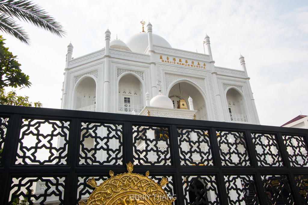  Model  Pintu Gerbang Masjid  Pagar  Rumah