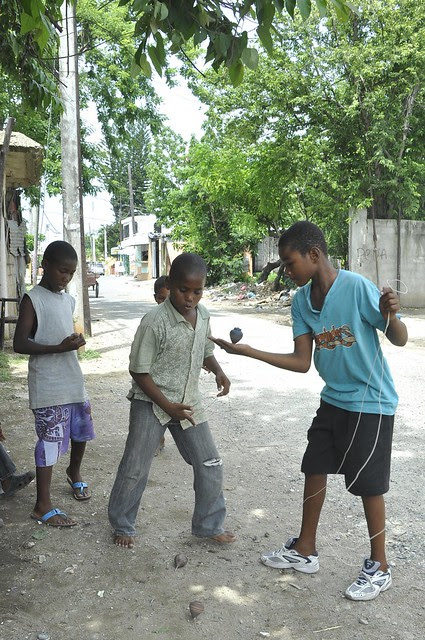 Juegos Tradicionales De Puerto Rico Los Juegos Infantiles Folklore Dominicano He Elegido Este Juego Porque Aparte De Que Sea Un Juego Popular Yo Tambien Jugue A Ese Juego Y
