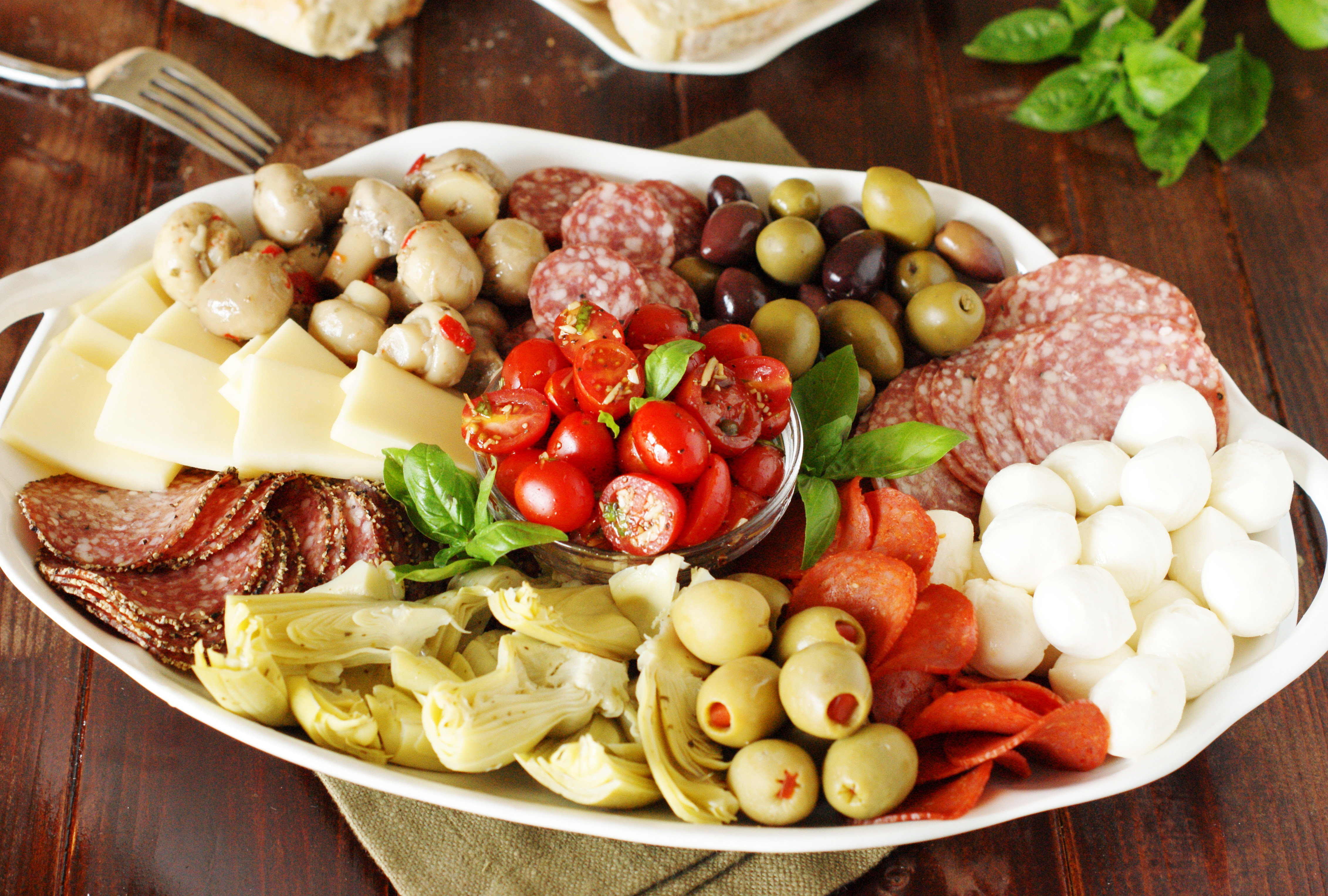 Reviewed by millions of home cooks. How To Assemble An Antipasto Platter