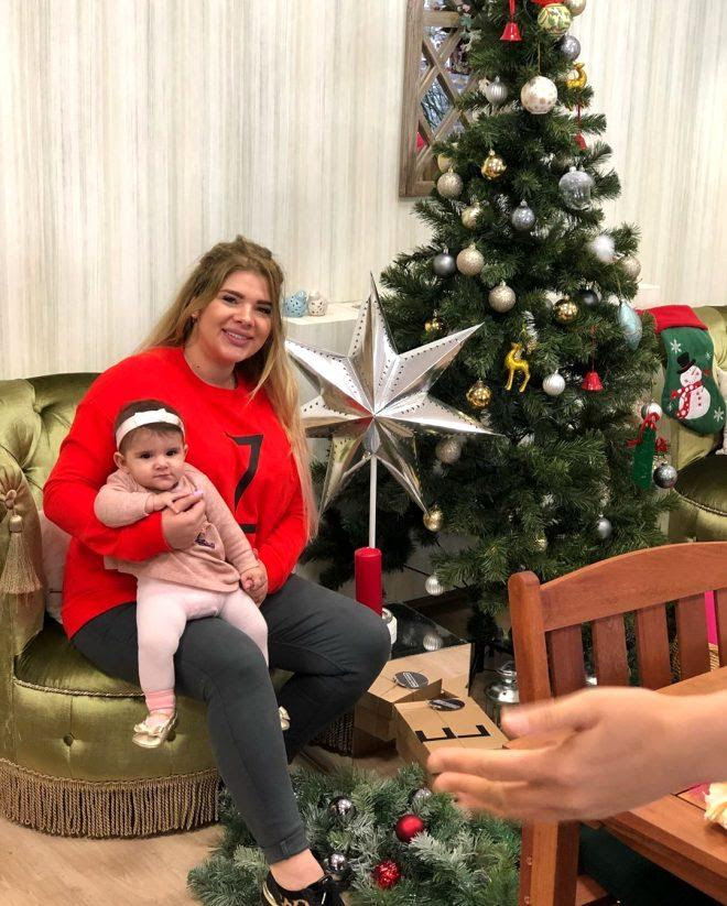Takipçilerinin ısrarlarını kırmayan oyuncu verdiği kiloları şu. Sihirli Annem In Tugce Si Son Haliyle Gorenleri Saskina Cevirdi Goruntusune Elestiri Yagdi Son Dakika Magazin