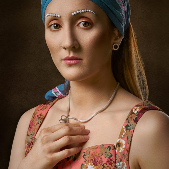 Un bandana peut faire paraître une femme plus jeune. Conseils Et Accessoires Vestimentaires Pour Afficher Une Allure Exotique Et Chic