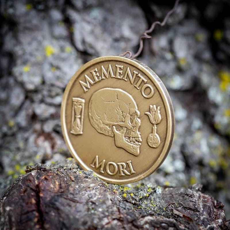 memento mori coin stoic