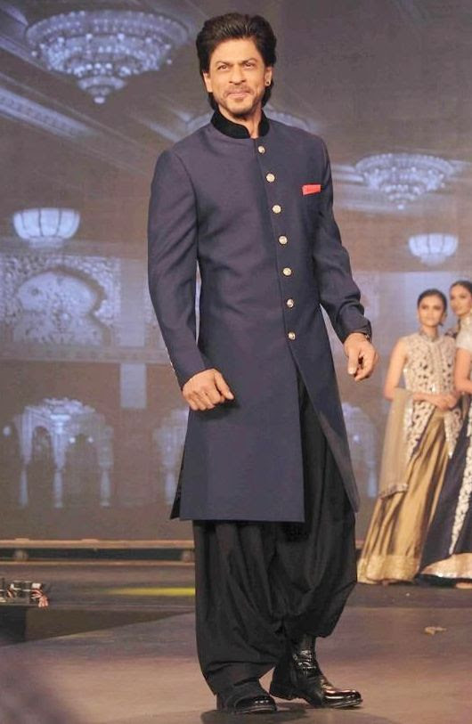 See more ideas about shahrukh khan, khan, bollywood. Shah Rukh Khan Height Age Wife Family Children Biography More Starsunfolded
