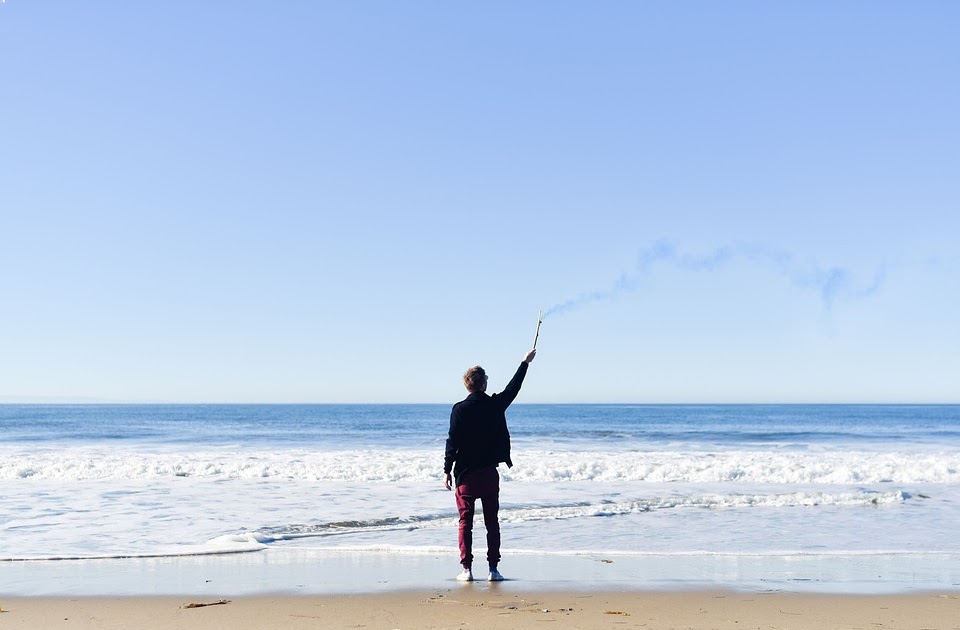 Gaya Foto Model Cowok  Di Pantai  Anime Obsessed