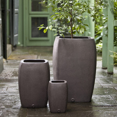 For a 'less is more' approach, choosing these types of flower pots at our sales prices is ideal for embellishing your space. Modern Outdoor Flower Pots And Planters Unique Garden Planters