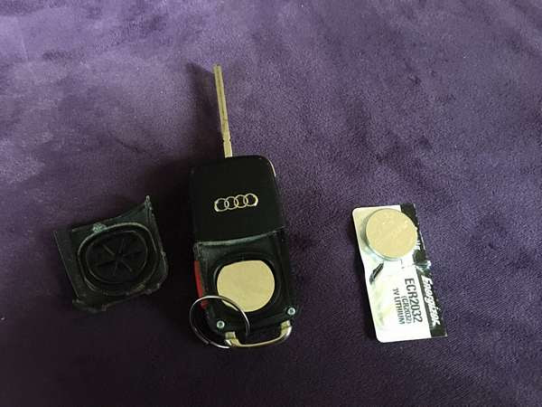 2018 Audi Q7 Key Fob Battery Replacement