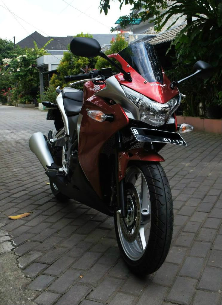  JUAL  Honda CBR  250R ABS Merah 2011 Mulus Pembelian 