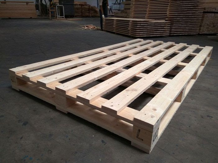 Memiliki bentuk yang unik menjadi salah satu kelebihannya dan tentunya model seperti ini dapat dipindah model tersebut menggunakan palet kayu sebagai alasnya sebelum nantinya diberi kasur di atasnya. 6 Furniture Unik Dan Murah Dari Pallet Kayu Bekas Yang Bikin Rumah Jadi Mewah Semua Halaman Intisari