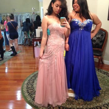  PROM  DRESS  STORES  NEAR  ME  Kalsene Fede