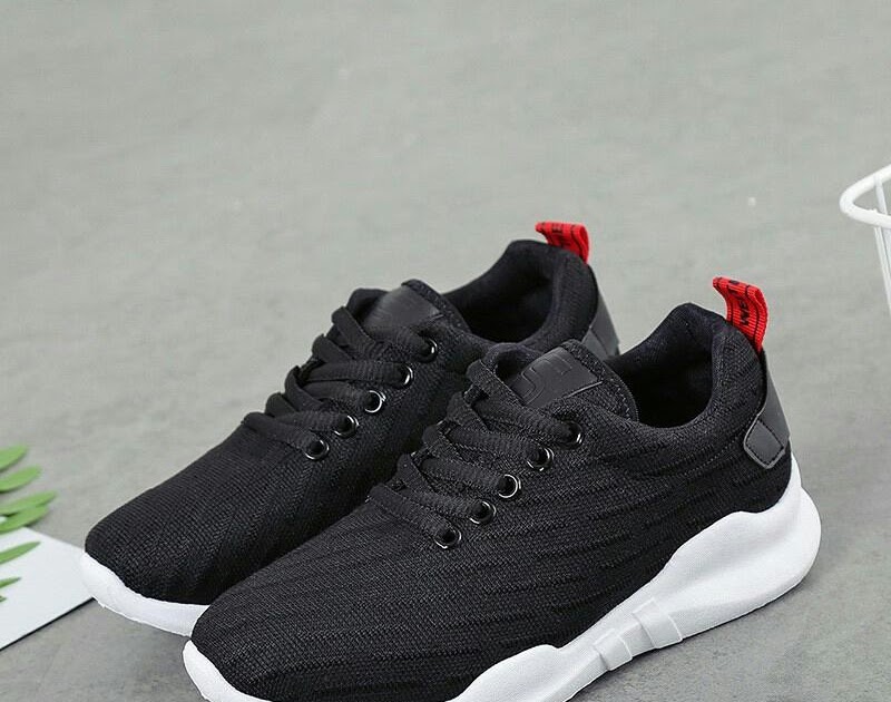 Sneakers Putih Wanita Tanpa Tali