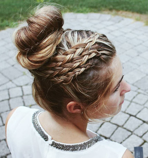 Home long hairstyles prom hairstyles and updos for long hair. 40 Most Delightful Prom Updos For Long Hair In 2017 Trubridal Wedding Blog