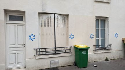 Antisémitisme : ce que l'on sait des tags représentant l'étoile de David découverts à Paris et dans plusieurs villes d'Ile-de-France