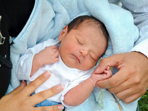 Durante esta jornada, la democracia cristiana señaló que respaldará el proyecto de ley que busca extender el postnatal mientras dure el estado de emergencia, en medio de la crisis sanitaria por el coronavirus, y anunció. Piden Extender Hasta El 31 De Diciembre Licencia Postnatal De Emergencia