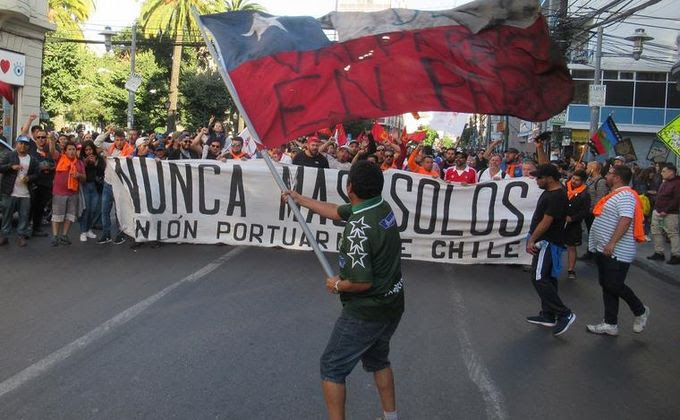 “Nunca más solos”: portuarios de Valparaíso doblaron la mano al gobierno y al empresariado