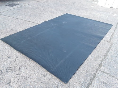 Rubber trailer flooring provides good traction and footing for animals. 1 Piecehorse Box Lorry Rubber Floor Heavy Duty Trailer Large Roll Mat60kg Reit Fahrsport Sonstige