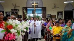 Cristãos na Índia no Domingo de Ramos, início da Semana Santa