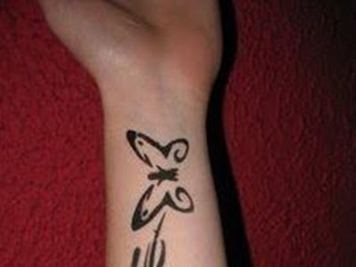 最高のコレクション simple arm tattoo ideas for females 173946-Simple arm tattoo ideas for females