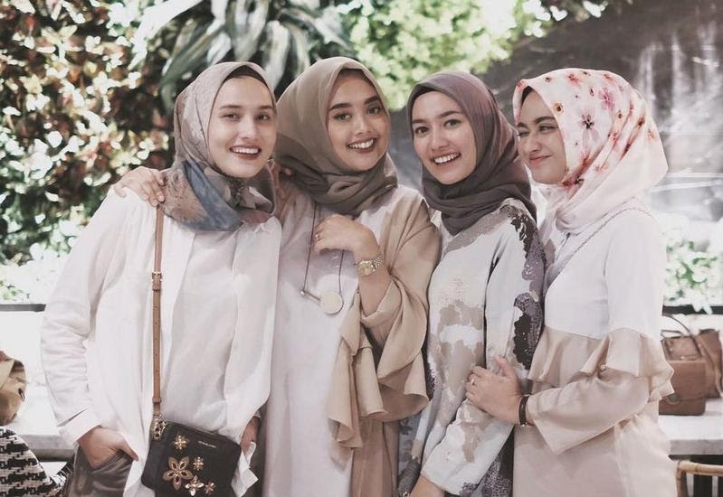  Jilbab  Yang  Cocok Untuk  Baju  Warna  Pink Tua Tips Mencocokan