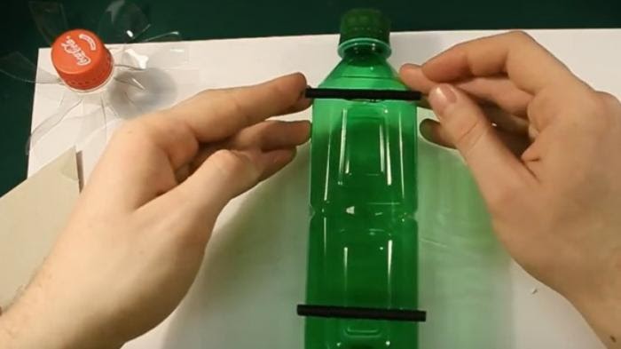  Kerajinan  Dari Botol Plastik Dan  Cara  Membuatnya  Membuat Itu