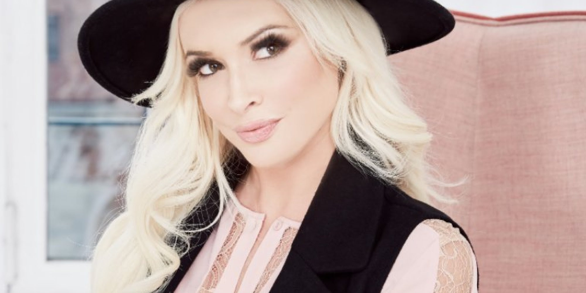 Daniela katzenberger zeigt sich mit braunen haaren. Daniela Katzenberger Hat Jetzt Braune Haare Und Sieht Vollkommen Anders Aus