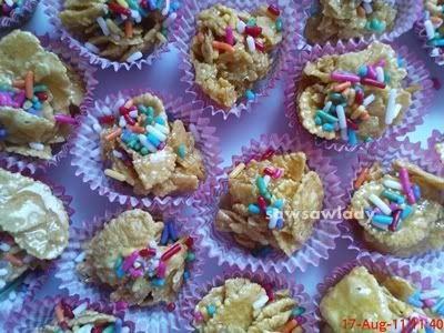 SawSawLady: Cari pasal dengan Biskut Cornflakes Madu