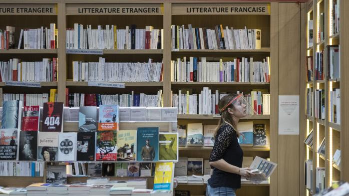 "Les librairies entrent dans ce confinement plus fragilisées qu'en mars", alerte Guillaume Husson, délégué général du Syndicat de la librairie française